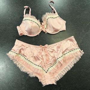 Elle Macpherson Intimates 36B Bra with L Panties, Pink, Cream, Brown, Like New